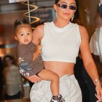Kylie Jenner Flashes Her Toned Tummy With Stormi On Her Hip One Day After Met-Gala 2019
