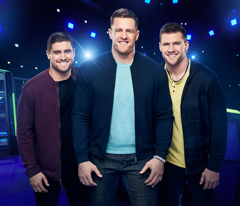 ULTIMATE TAG: NFL superstar brothers JJ Watt (C), Derek (L) and TJ (R) host ULTIMATE TAG premiering Wednesday, May 20 (9:00-10:00 PM ET/PT) on FOX. © 2020 FOX MEDIA LLC. Cr: Drew Herman / FOX.