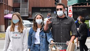 Ben Affleck & Ana De Armas with his daughter Violet
