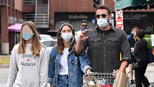 Ben Affleck & Ana De Armas with his daughter Violet