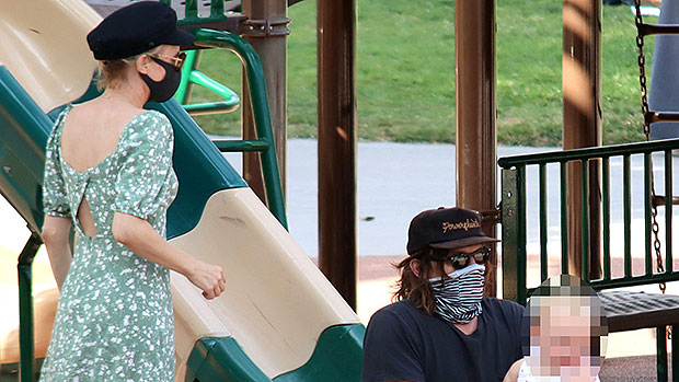 Diane Kruger & Norman Reedus With Daughter On Park Playdate: New Pics –  Hollywood Life