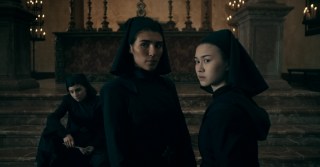 THE WARRIOR NUN (L to R) OLIVIA DELCÁN as SISTER CAMILA, LORENA ANDREA as SISTER LILITH, KRISTINA TONTERI-YOUNG as SISTER BEATRICE in EPISODE 2 of THE WARRIOR NUN. Cr. Courtesy of Netflix/NETFLIX © 2020