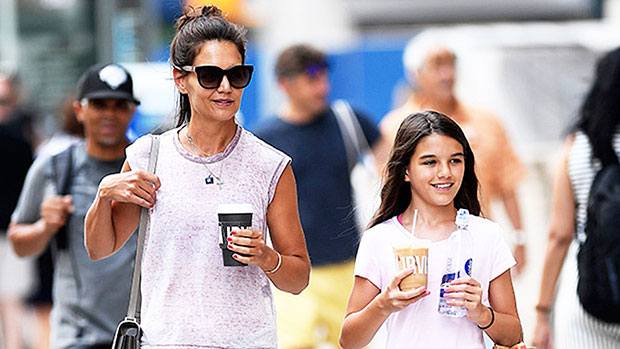 How Katie Holmes And Suri Cruise Spent Quarantine Got Creative In Lockdown Hollywood Life 