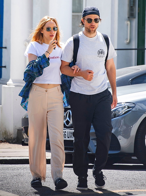 Robert Pattinson Suki Waterhouse