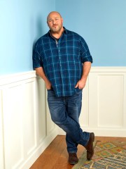 UNITED WE FALL - ABC's "United We Fall" stars Will Sasso as Bill Ryan. (ABC/Brian Bowen Smith)