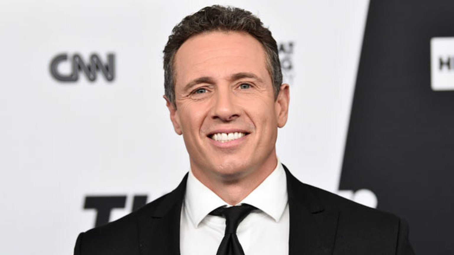 Chris Cuomo’s Ripped Muscles In TikTok Video: CNN Host’s Arms Are So ...