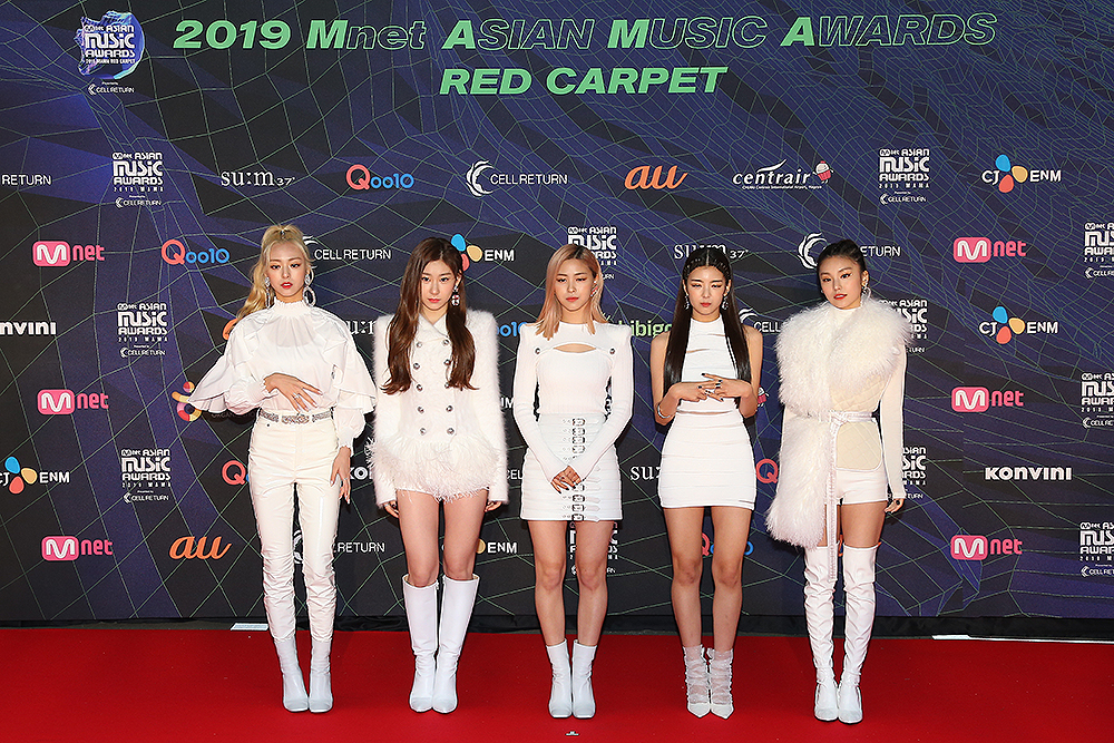 ITZY At The 2019 Mnet Asian Music Awards (MAMA)