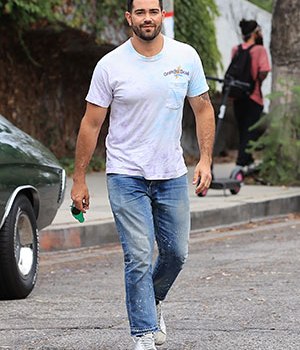 JEsse Metcalfe Photos