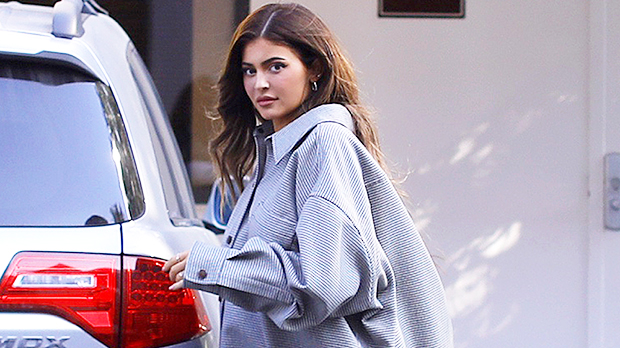 Kylie Jenner Best Dressed Celebrities This Week Of Quarantine Photos Hollywood Life 