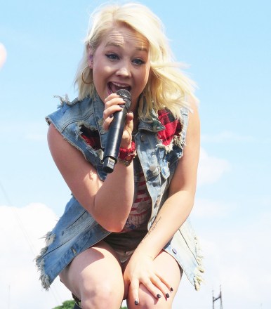 RaeLynn releases "Wildhorse" album (stock images)

Pictured: Raelynn
Ref: SPL1469809 290317 NON-EXCLUSIVE
Picture by: SplashNews.com

Splash News and Pictures
USA: +1 310-525-5808
London: +44 (0)20 8126 1009
Berlin: +49 175 3764 166
photodesk@splashnews.com

World Rights, No Romania Rights