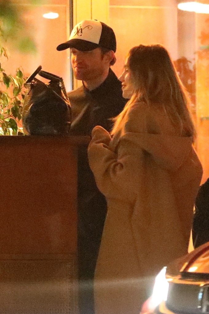 Robert Pattinson & Suki Waterhouse Leave Dinner
