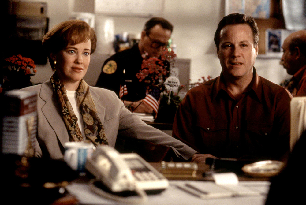 HOME ALONE 2: LOST IN NEW YORK, Catherine O'Hara, John Heard, 1992. TM and © 20th Century Fox Film C