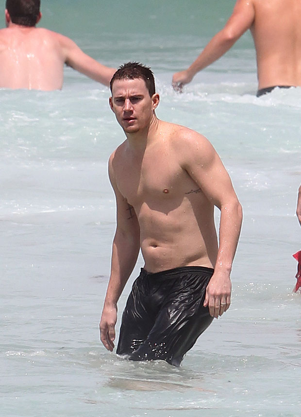 Channing Tatum Debuts Body Makeover & Ripped Abs See Photo Hollywood