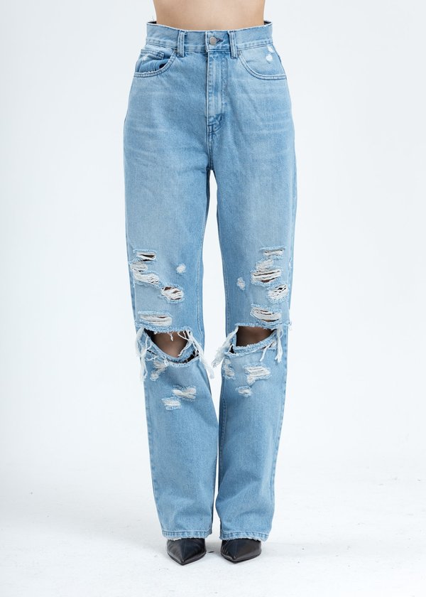 Hailey Baldwin’s Ripped Jeans: Where To Buy A Similar Distressed Pair ...