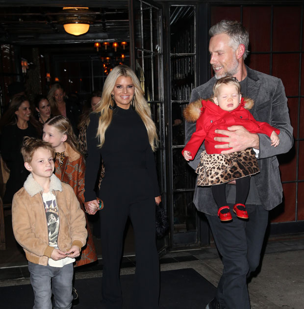 Jessica Simpson and family