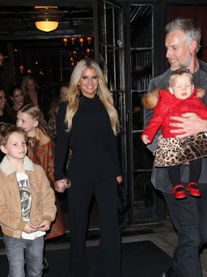 Jessica Simpson and family