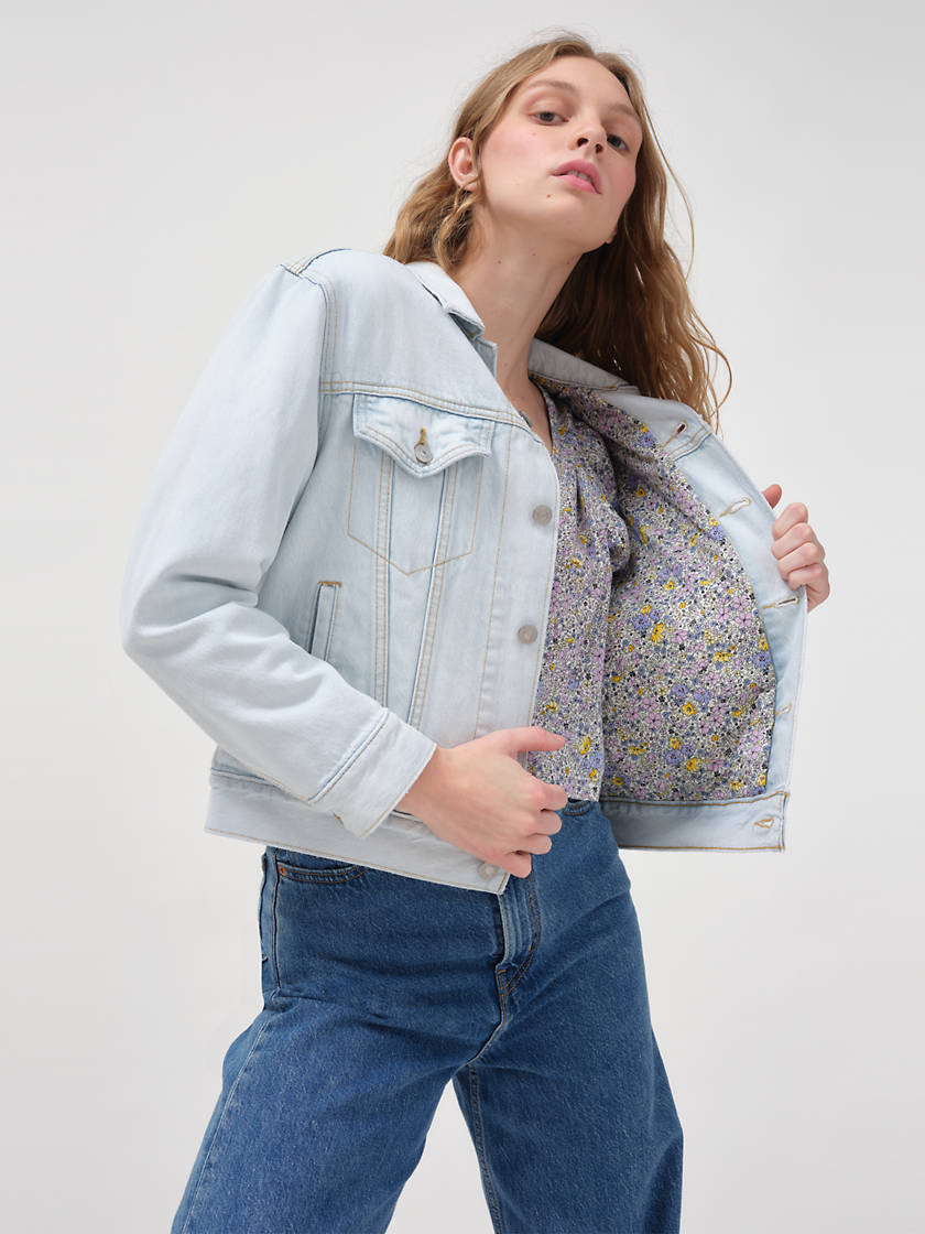 calvin klein jeans classic denim colorblock trucker jacket