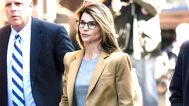 Lori Loughlin Begins Prison Sentence Turns Herself In Early Hollywood Life 7574