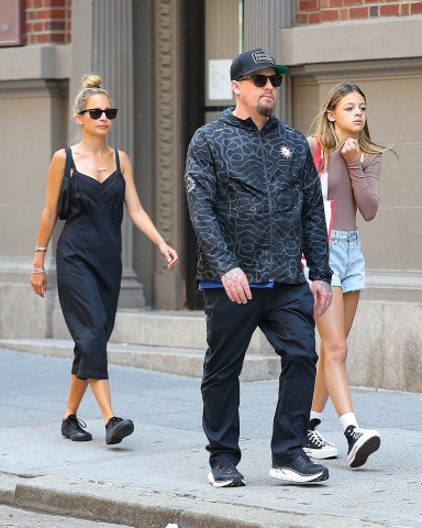 New York, NY - *EXCLUSIVE* - Nicole Richie, husband Joel Madden, and daughter Harlow, seen doing some shopping in NYC. 'The Simple Life' alum wore a black dress with matching sunglasses and her hair up in a bun.Pictured: Nicole Richie, Joel Madden, Harlow MaddenBACKGRID USA 15 JULY 2022 BYLINE MUST READ: Ulices Ramales / BACKGRIDUSA: +1 310 798 9111 / usasales@backgrid.comUK: +44 208 344 2007 / uksales@backgrid.com*UK Clients - Pictures Containing ChildrenPlease Pixelate Face Prior To Publication*
