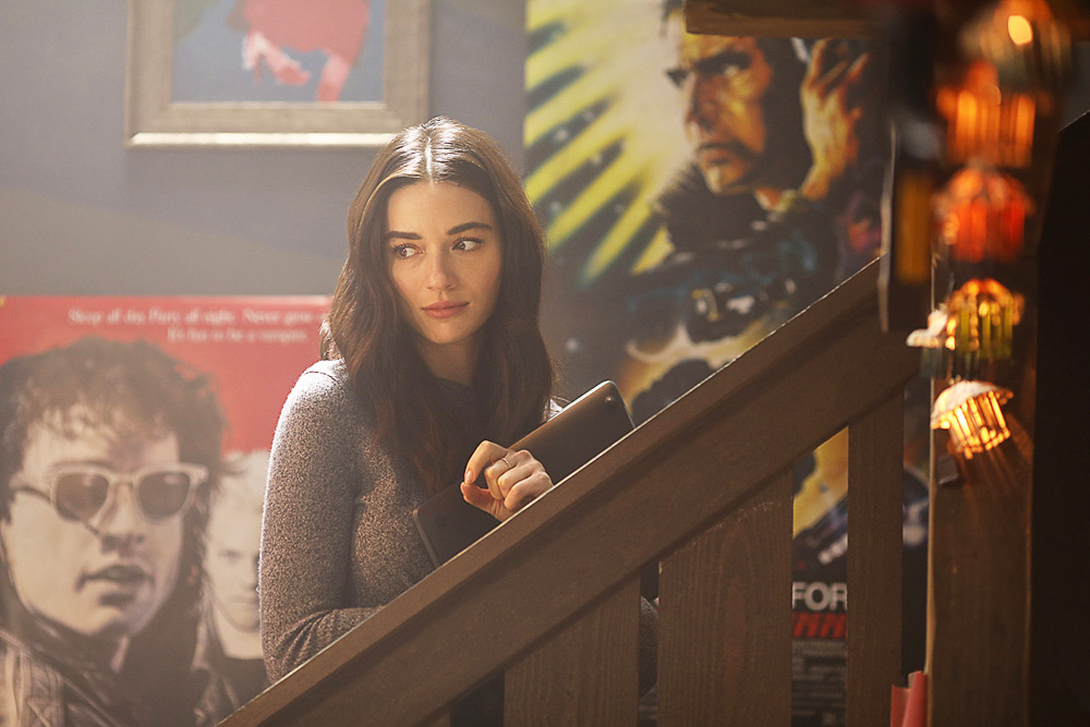 Swamp Thing -- "Worlds Apart" -- Image Number: XXX -- Pictured: Crystal Reed as Dr. Abby Arcane -- Photo: Fred Norris / 2020 Warner Bros. Entertainment Inc. -- © 2020 Warner Bros. Entertainment Inc.  All Rights Reserved.