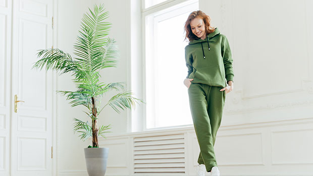 Cozy Hoodies & Sweatpants That Women Love Even More Than Everlane’s In Reviews.jpg