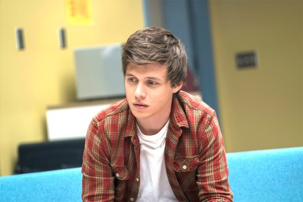 A TEACHER "Episode 4” (Airs Tuesday, November 17) - - Pictured: Nick Robinson as Eric Walker. CR: Chris Large/FX