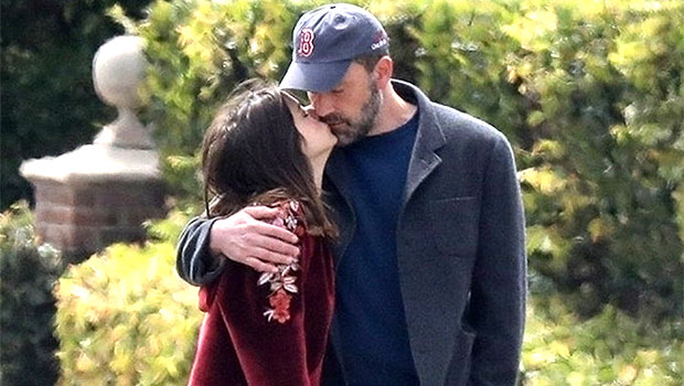 Ana de Armas, 32, flashes HUGE diamond ring on engagement finger as she  kisses Ben Affleck, 48, in PDA display