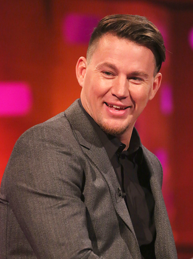 Channing Tatum Debuts Shaved Head See His Drastic Hair Makeover