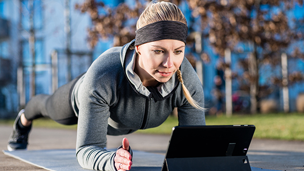 Best Workout Headbands That Are Just As Good As Lululemon