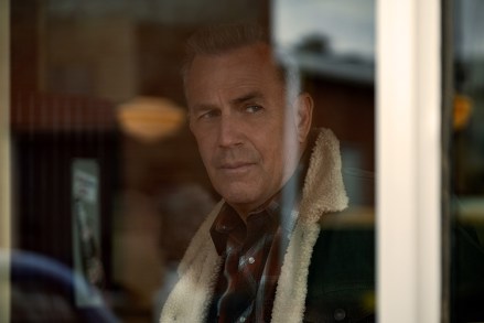 Kevin Costner stars as “George Blackledge” in director Thomas Bezucha’s LET HIM GO, a Focus Features release. Credit : Kimberly French / Focus Features