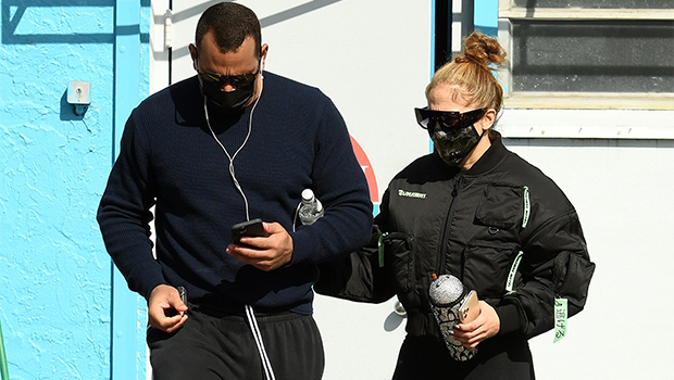 Jennifer Lopez & Alex Rodriguez’s Matching Outfits — See Twin Looks