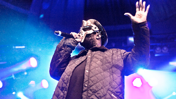 Who Is MF Doom? 5 Things About The Dead Rapper – Hollywood Life