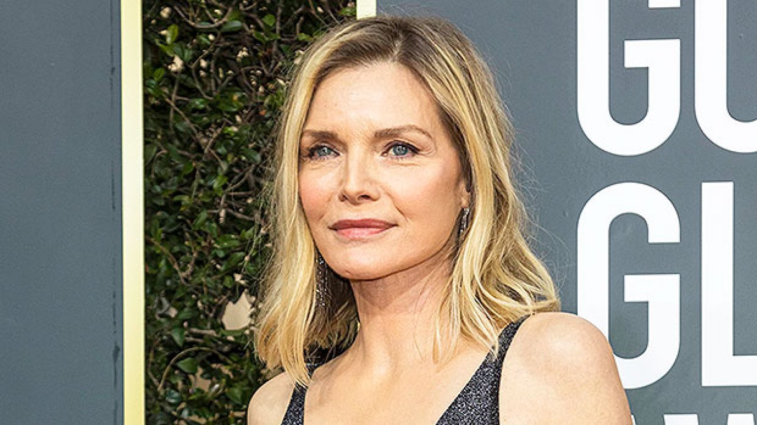 Michelle Pfeiffer’s Red Hair Makeup For ‘french Exit’: Before & After 