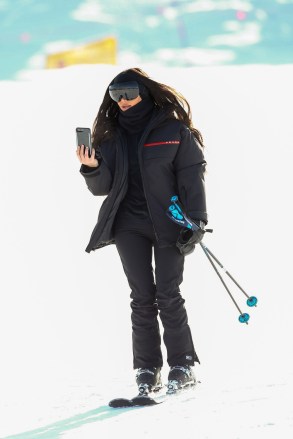 *EXCLUSIVE* Aspen, CO  - Kim and Kourtney Kardashian take their kids skiing at Buttermilk in Aspen during their annual KarJenner holiday trip on New Years Day. Kim and Kourtney snap pics and do videos of their little ones as they do some solo skiing following a short lesson on a perfect day on the slopes together.Pictured: Kim KardashianBACKGRID USA 1 JANUARY 2019 BYLINE MUST READ: NEMO / BACKGRIDUSA: +1 310 798 9111 / usasales@backgrid.comUK: +44 208 344 2007 / uksales@backgrid.com*UK Clients - Pictures Containing ChildrenPlease Pixelate Face Prior To Publication*