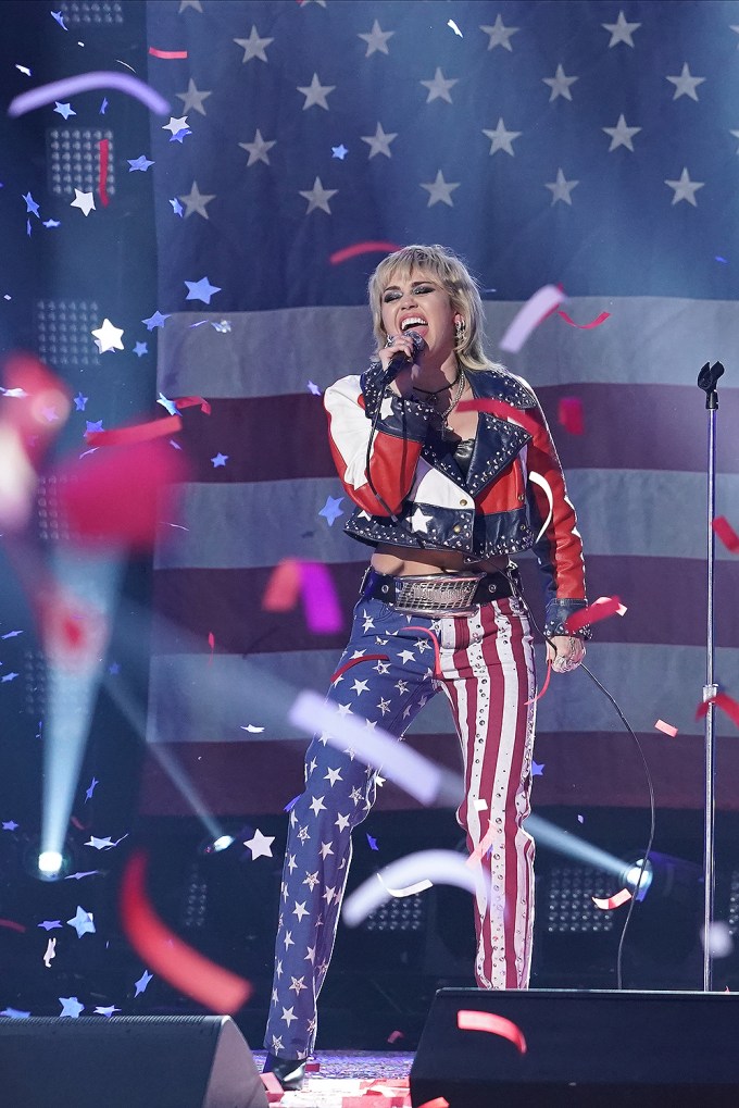 Miley Cyrus Sings ‘Party In The USA’