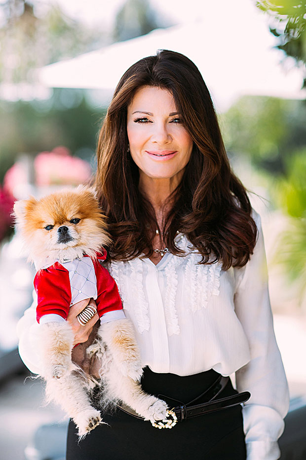 Lisa Vanderpump giggy  Lisa vanderpump style, Lisa vanderpump, Vanderpump  style