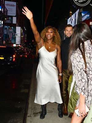 Serena Williams Posed With Her Husband Alexis Ohanian and Daughter Olympia  in Naked Wardrobe Grey Long Sleeve Mini Dress – Fashion Bomb Daily