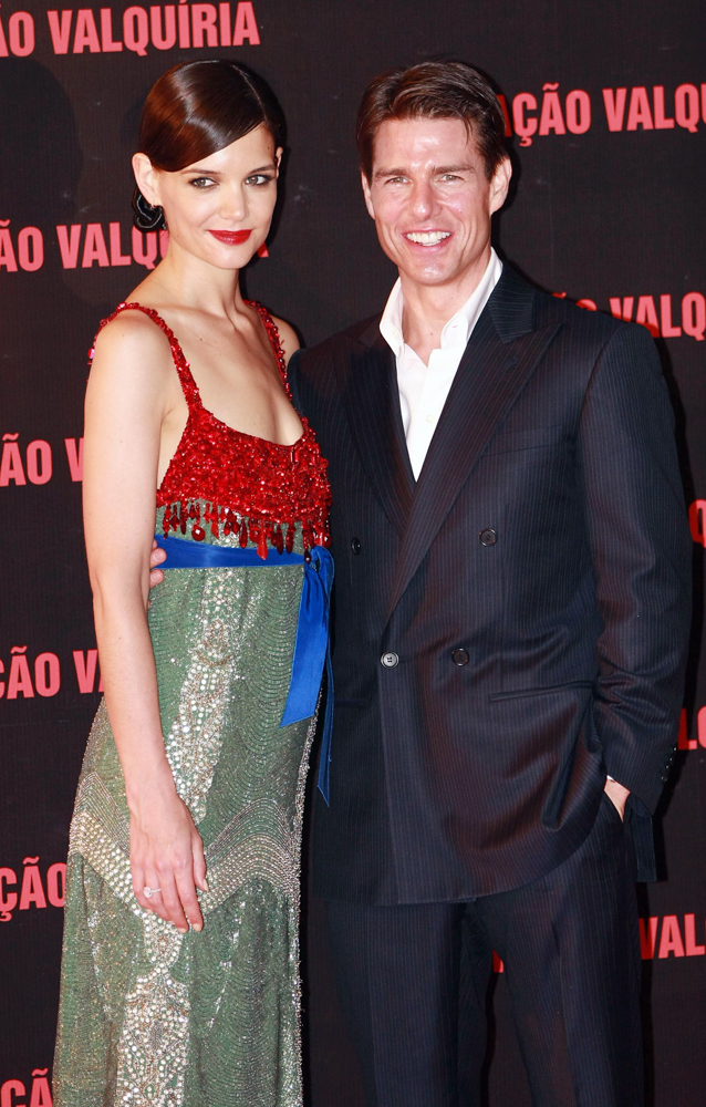 Tom Cruise and Katie Holmes at the ‘Valkyrie’ premiere
