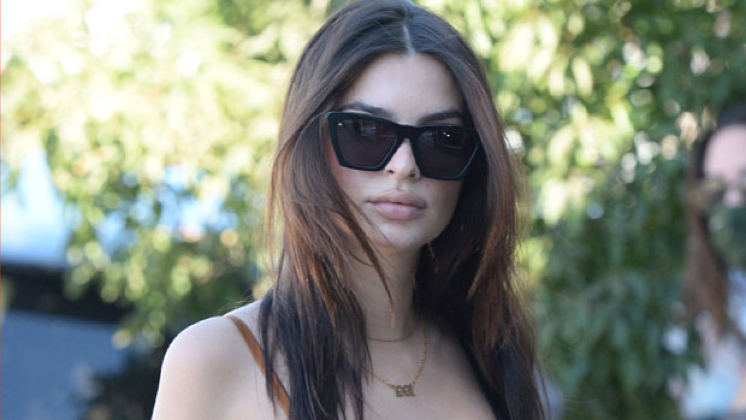 Emily Ratajkowski Denies Getting Lip Injections While Pregnant