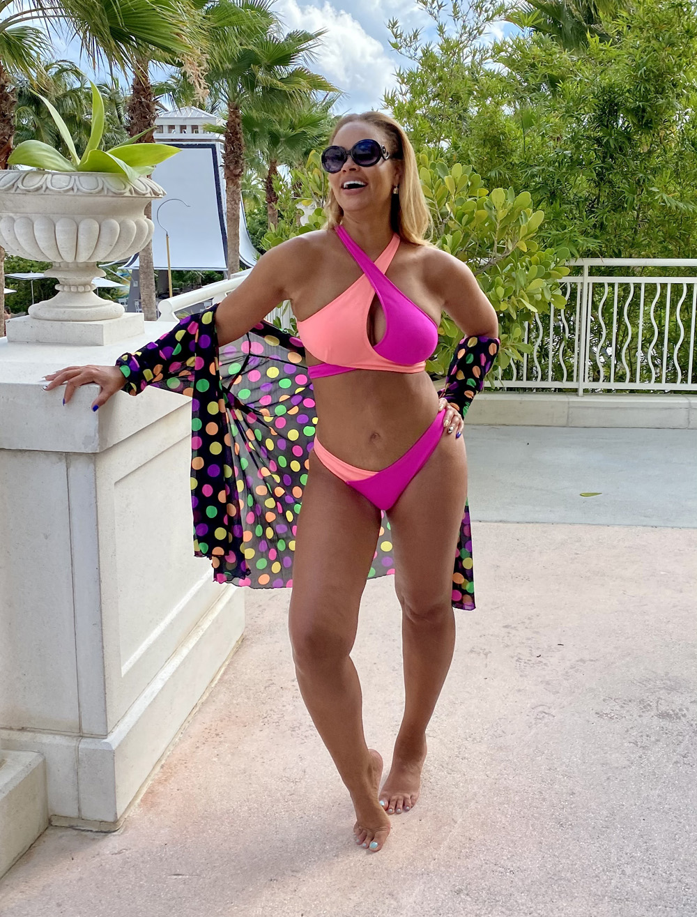 Stars Who Rock Bikinis Over 40: J.Lo & More – Hollywood Life