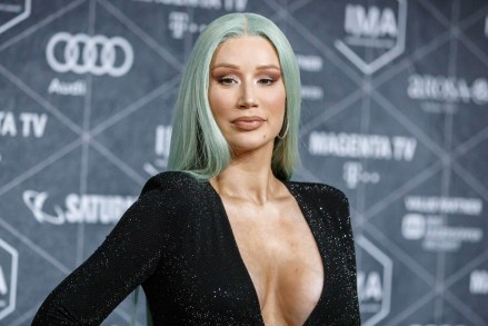 Photo by: KGC-324-RC/STAR MAX/IPx 2020 6/11/20 Iggy Azalea confirms she has become a mother. STAR MAX File Photo: 11/22/19 Iggy Azalea at the International Music Awards 2019 at the Verti Music Hall in Berlin, Germany.