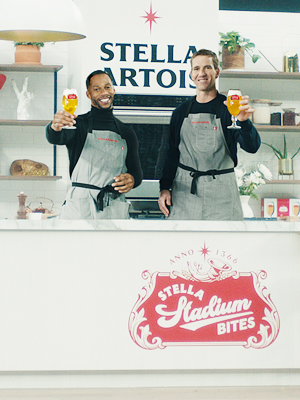 Why Victor Cruz Is Getting Into The Fast Food Business - Celebrity Lemonade  Stand 