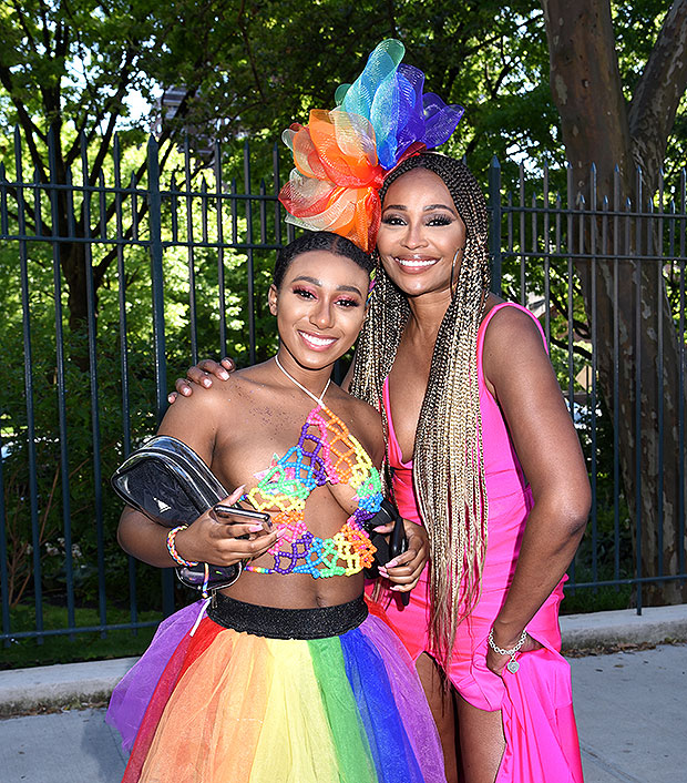 Cynthia Bailey, Noelle Robinson