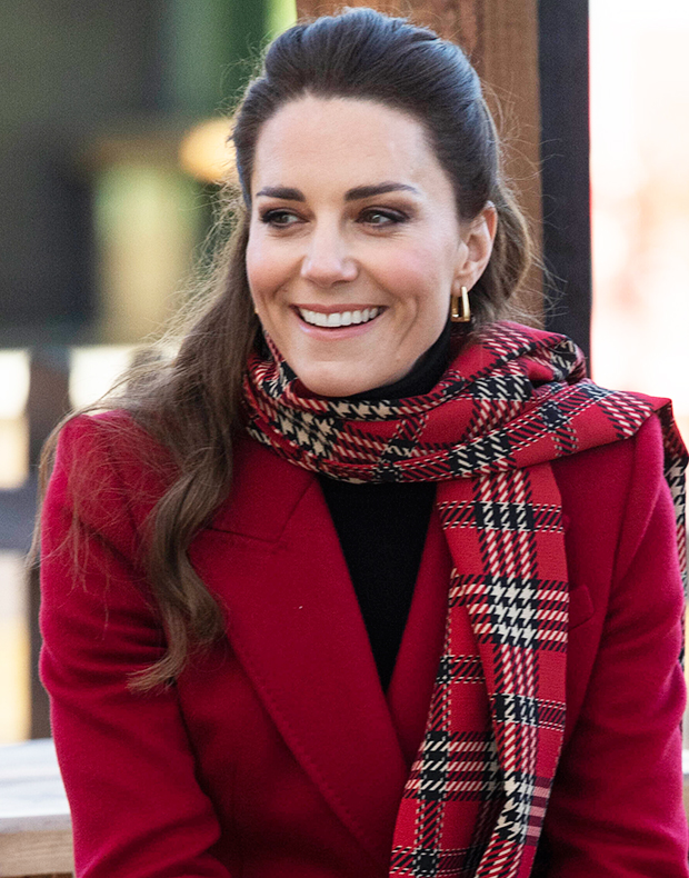 Kate Middleton Long Hair 2021 / It's Back to Business For Kate ...