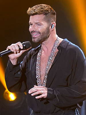 37 Sexy Ricky Martin Haircuts  Hairstyle Ideas Top Trends