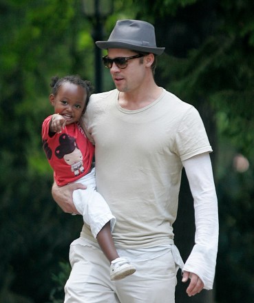 Actor Brab Pitt carries Zahara into a pre-school located at the US Ambassadors residence in Prague Wednesday June 20, 2007. Pitt has been dropping off Zahara, and Pax while Angelina Jolie has been Filming "Man Wanted" in the Czech Republic. Photo by NO CREDIT< MANDATORYPictured: Ref: SPL6935 200607 NON-EXCLUSIVEPicture by: SplashNews.comSplash News and PicturesUSA: +1 310-525-5808London: +44 (0)20 8126 1009Berlin: +49 175 3764 166photodesk@splashnews.comWorld Rights