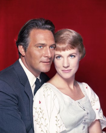 THE SOUND OF MUSIC, from left: Christopher Plummer, Julie Andrews, 1965. TM & Copyright ©20th Century Fox Film Corp. All rights reserved/courtesy Everett Collection