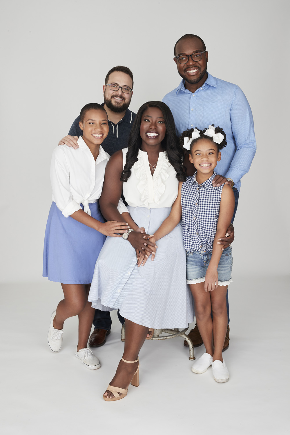 INSTANT FAMILY -- Season:1 -- Pictured: (l-r) Krissy Walters, Josh Walters, Nicole Walters, Eddie Bernardez, Ally Walters -- (Photo by: Quantrell Colbert/USA Network)