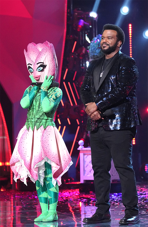 'The Masked Dancer' Finale Preview: Paula Abdul Shades Ken ...