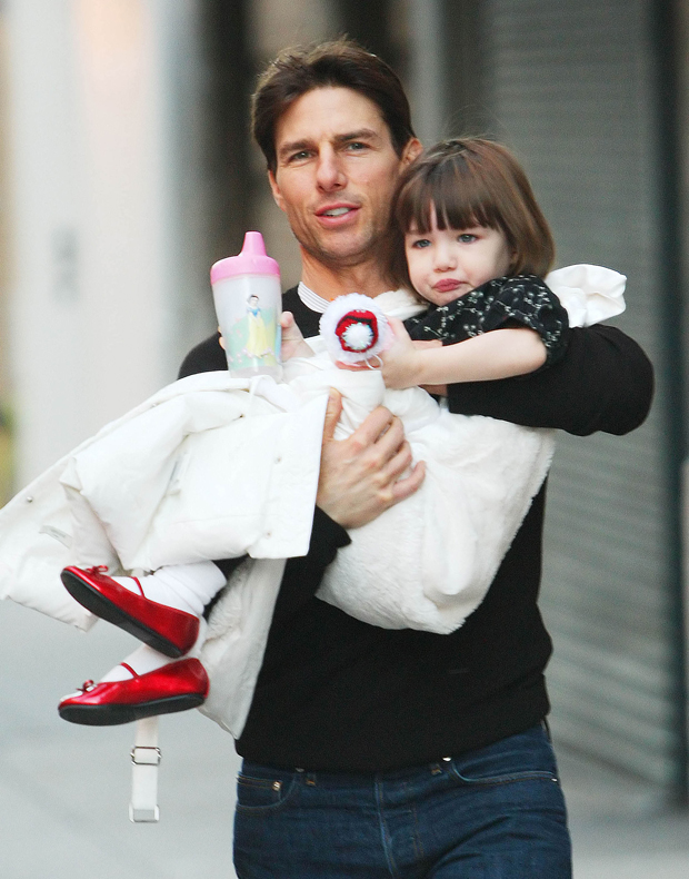 tom cruise and his daughter suri 2022